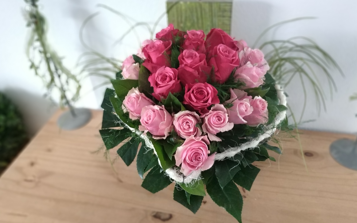 muttertags_rosen_straus_rosen_pink_rot.PNG