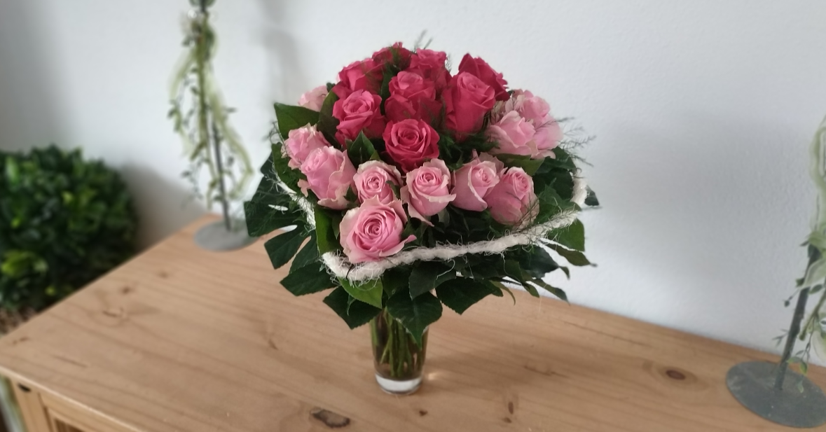 muttertags_rosen_straus_rosen_pink_rot_seitlich.PNG